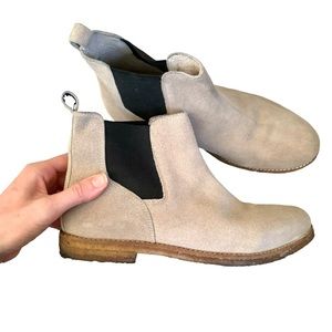 Urban Outfitters MENS Suede Leather Pull On Chelsea Booties Beige Size 10